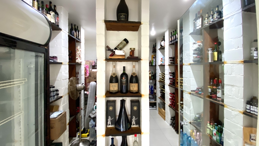 4 Bedroom Property for Sale in Dwarskersbos Western Cape
